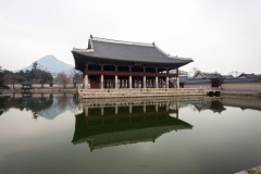 Gyeongbokgung summer dinning area