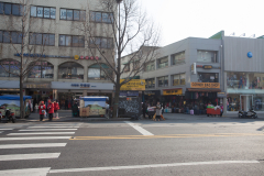 Corner Bag Store
