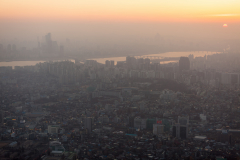 Sunset looking across the river to Yeouido.