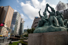 Fountain in front of Sinsegae department store.